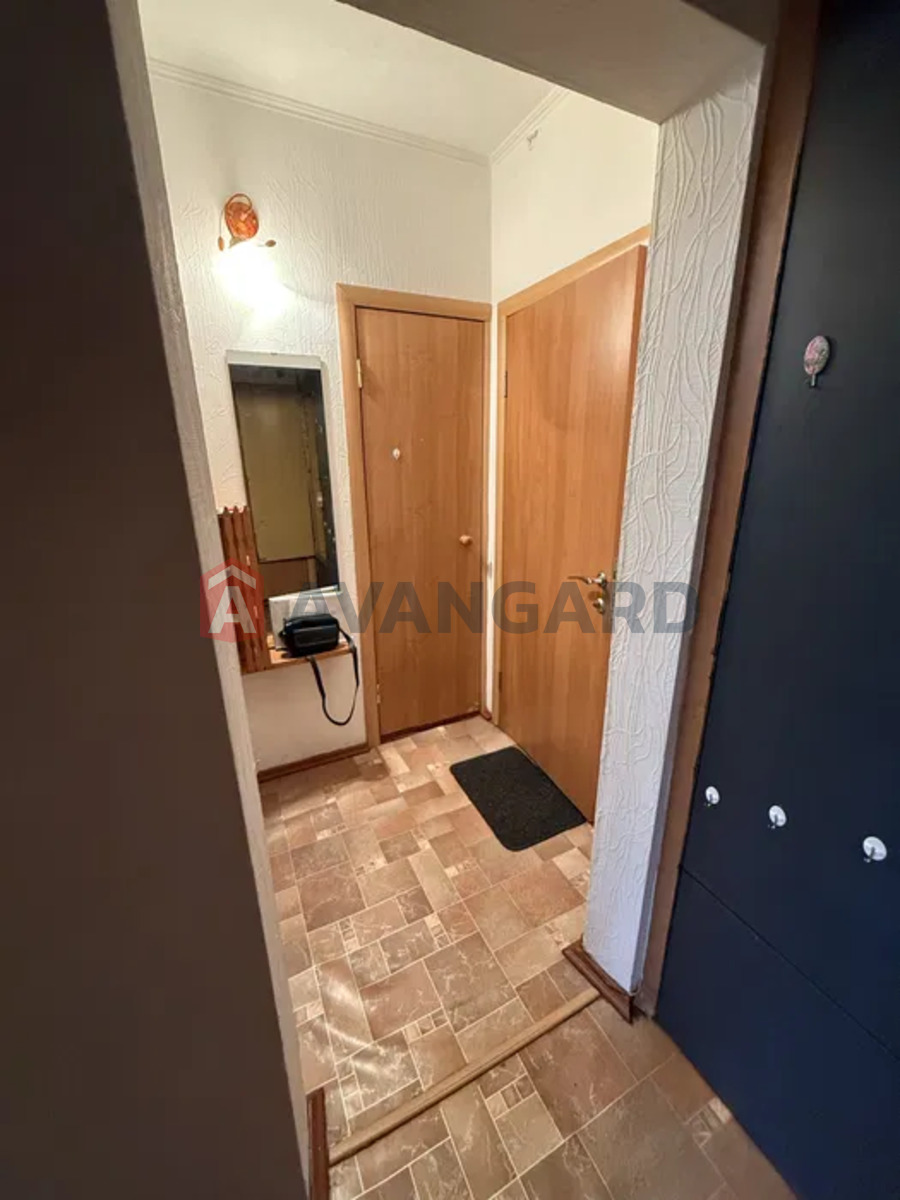 1 . , 32/-/8 . ., 4/9   7