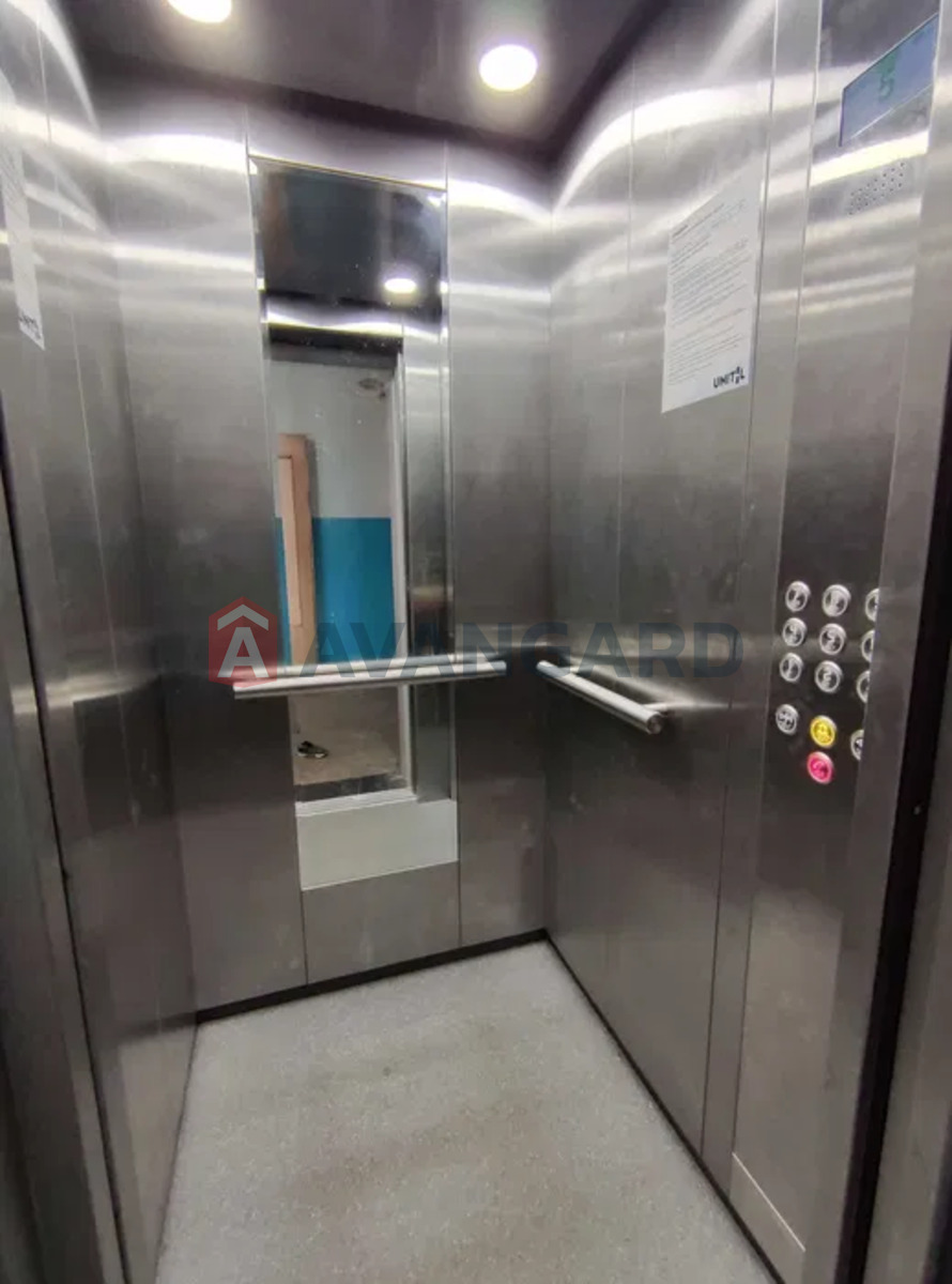 1 . , 28/-/6 . ., 5/9   10