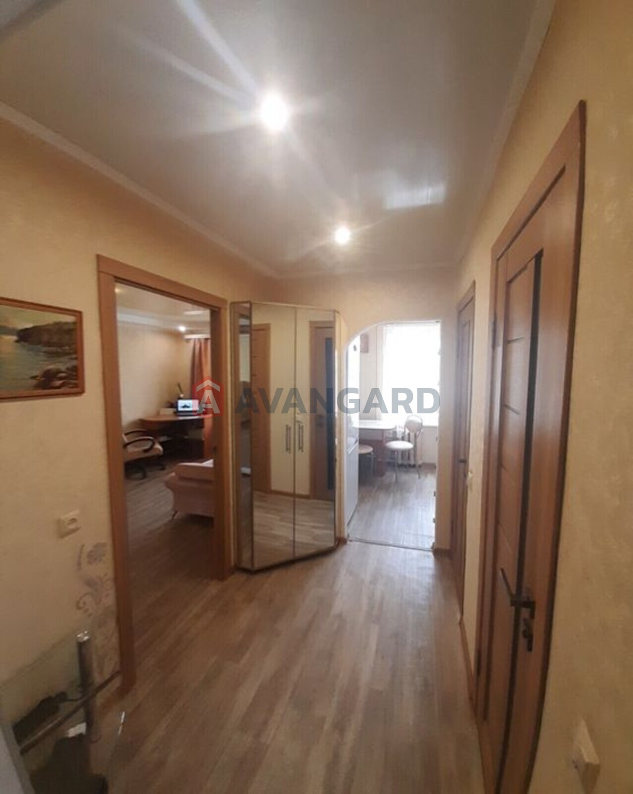 1 ����. ��������, 33/-/7 ��. �., 6/9 ���� ���� 4