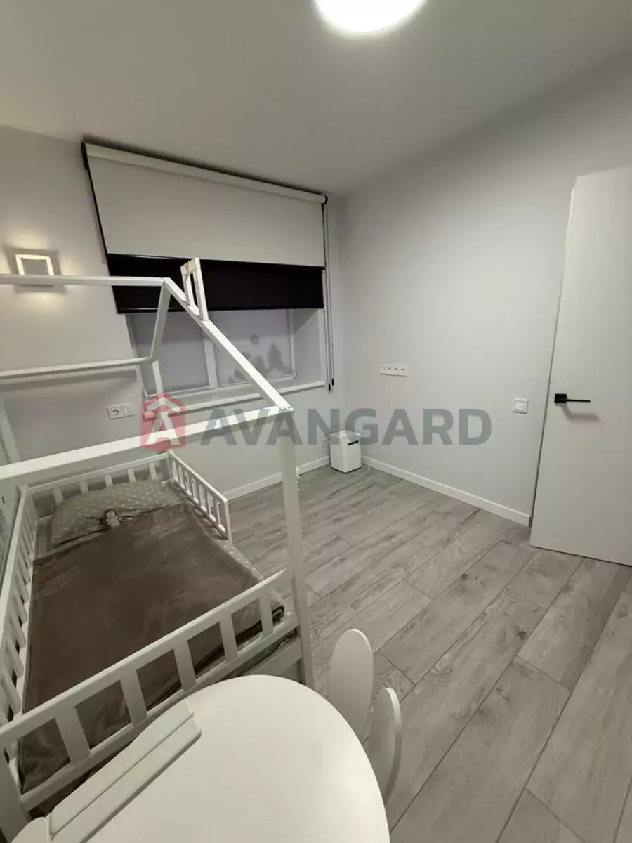 2 ��. ��������, 60/-/15 ��. �., 12/12 ������ ���� 11