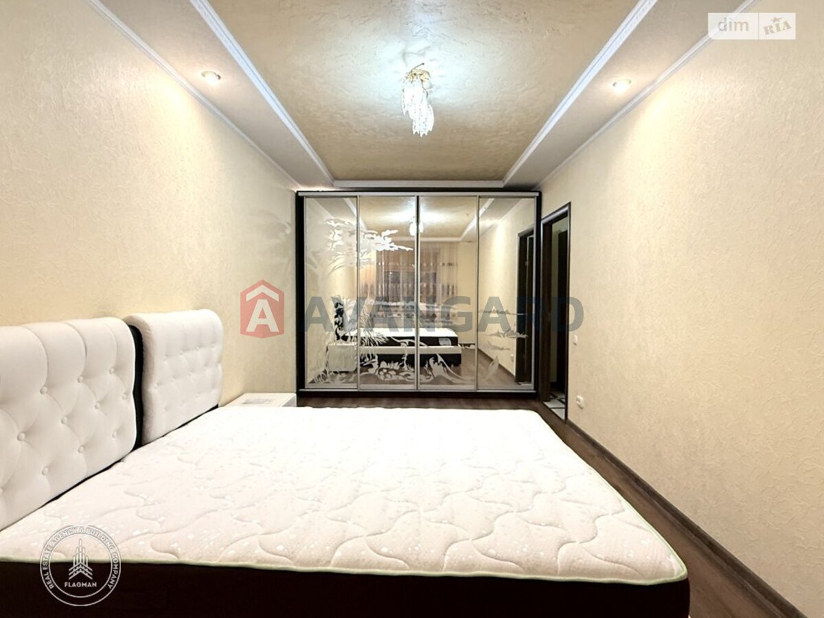 2 ����. ��������, 73/36/19 ��. �., 2/12 ���� ���� 3