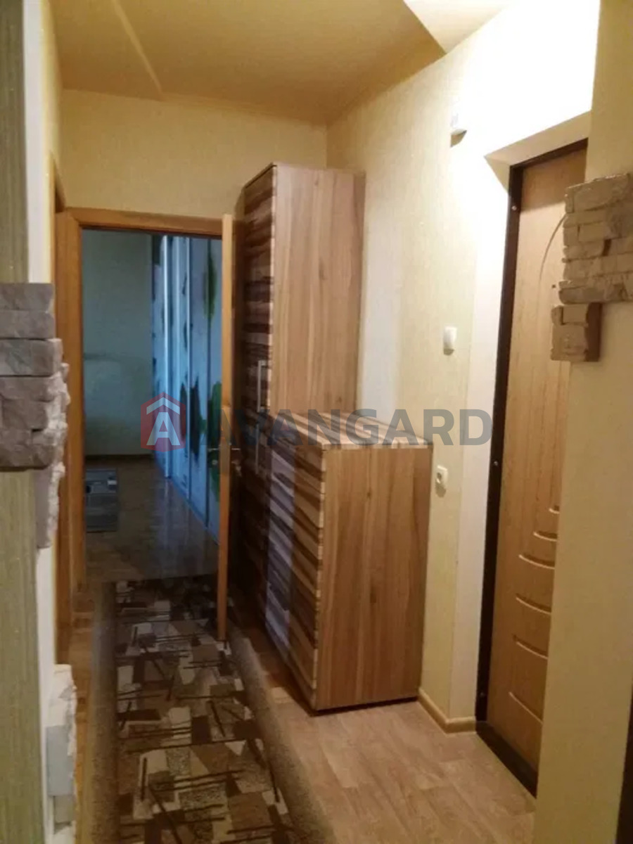 2 ��. ��������, 52/-/9 ��. �., 10/10 ������ ���� 6