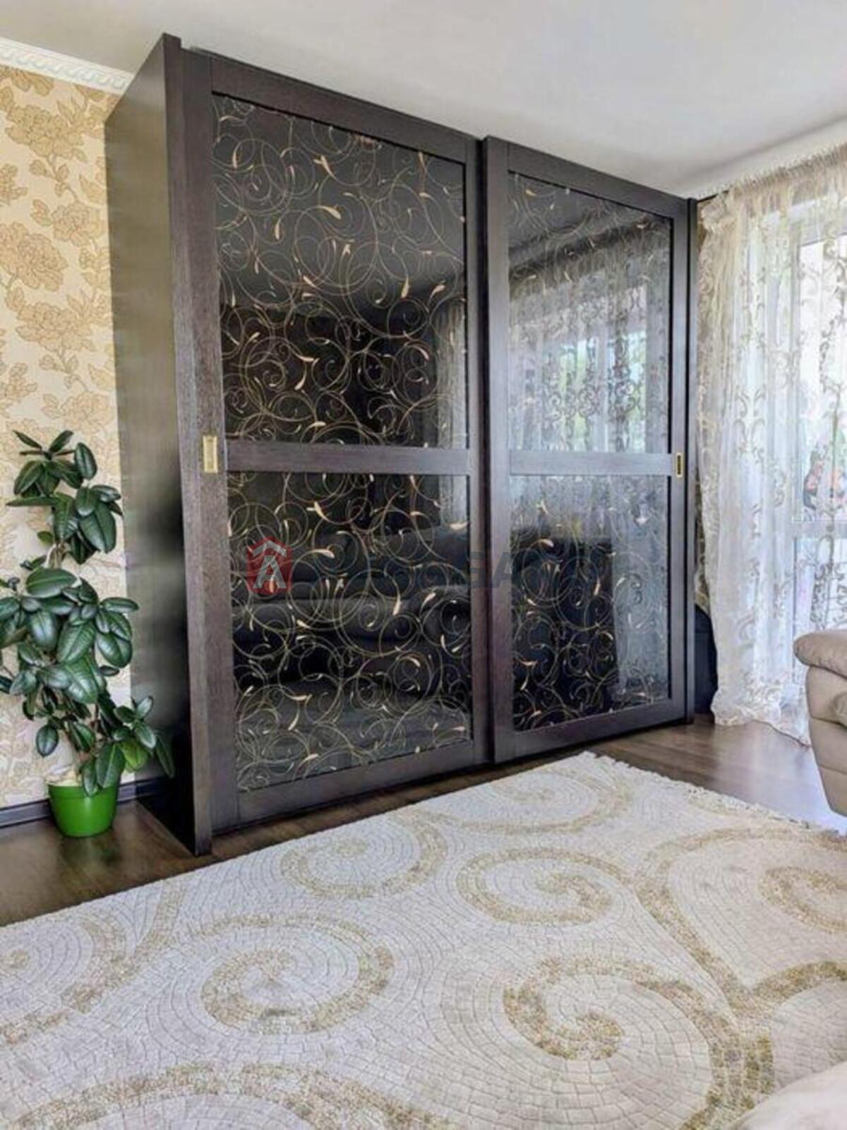 2 ����. ��������, 57/-/14 ��. �., 5/6 ���� ���� 6
