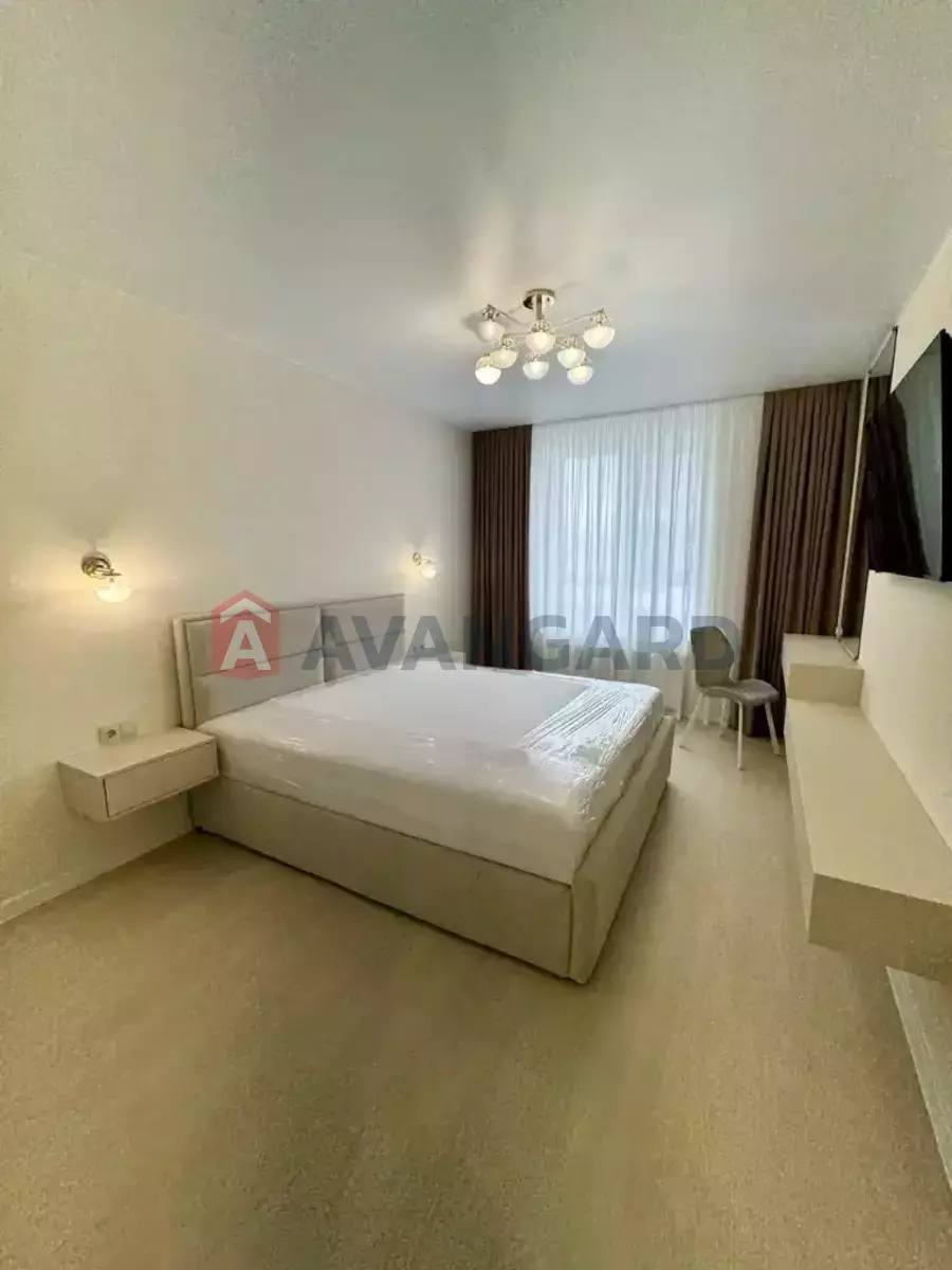 1 ����. ��������, 45/-/15 ��. �., 8/10 ���� ���� 4