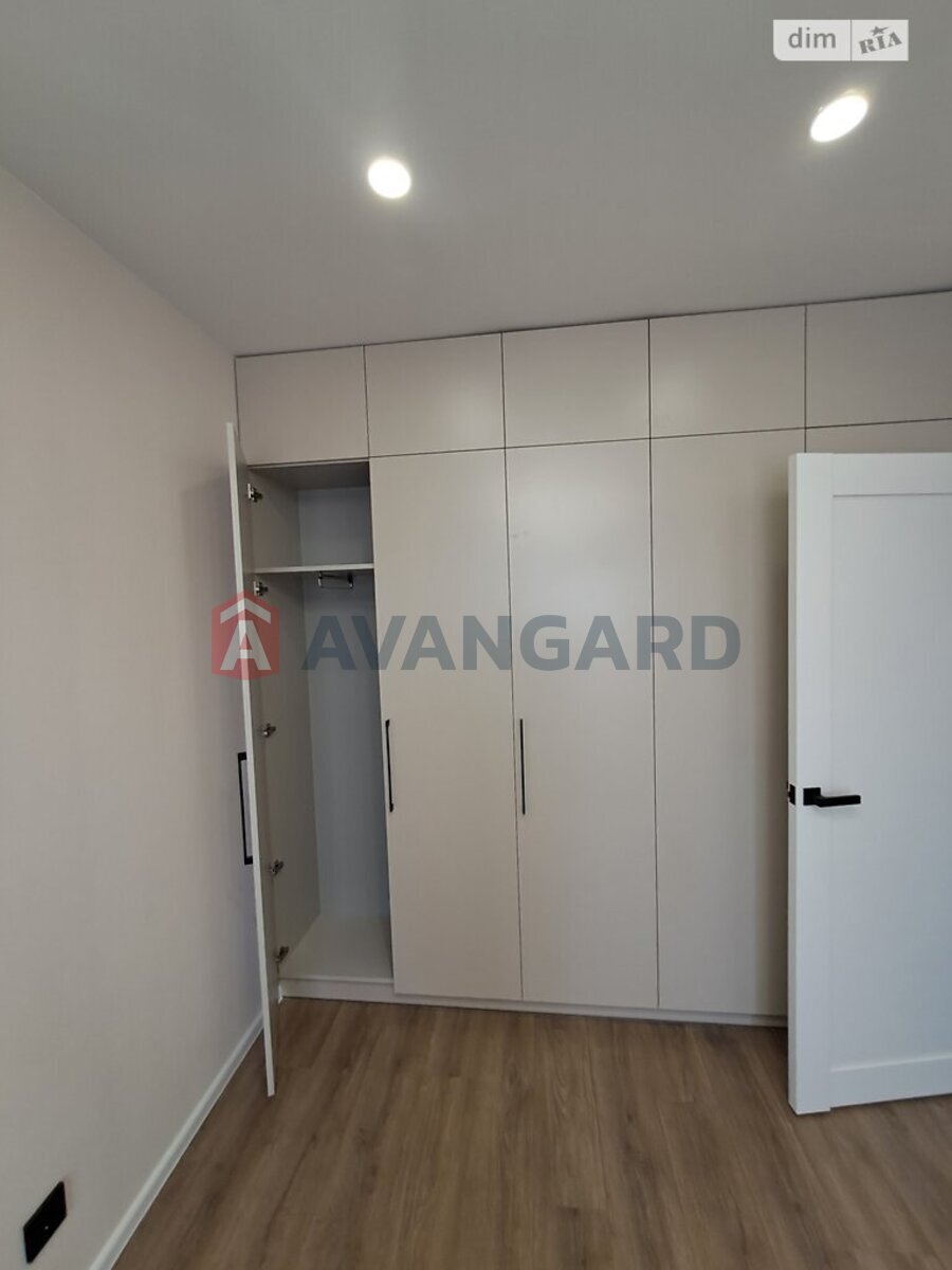 2 ��. ��������, 48/30/- ��. �., 4/9 ������ ���� 14