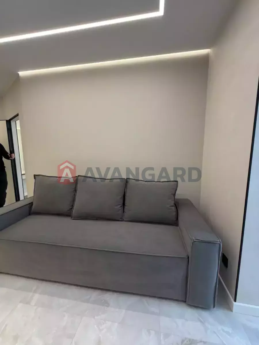 1 ��. ��������, 45/17/18 ��. �., 8/10 ������ ���� 15