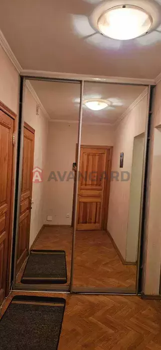 1 ����. ��������, 42/-/10 ��. �., 14/16 ���� ���� 9