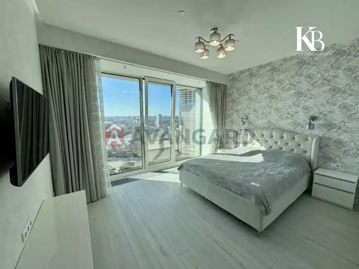 1 ��. ��������, 44/-/17 ��. �., 15/26 ������ ���� 12