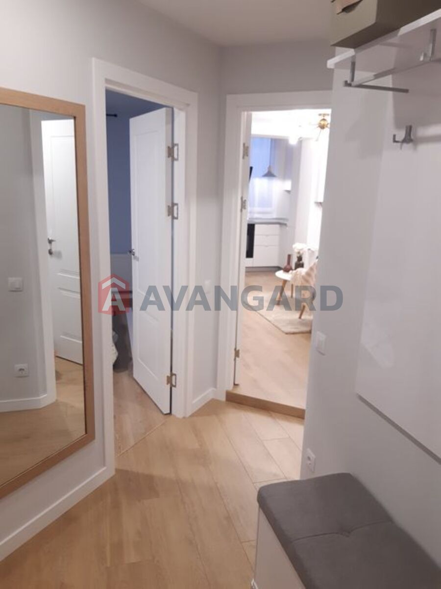 1 ��. ��������, 38/-/15 ��. �., 6/10 ������ ���� 19