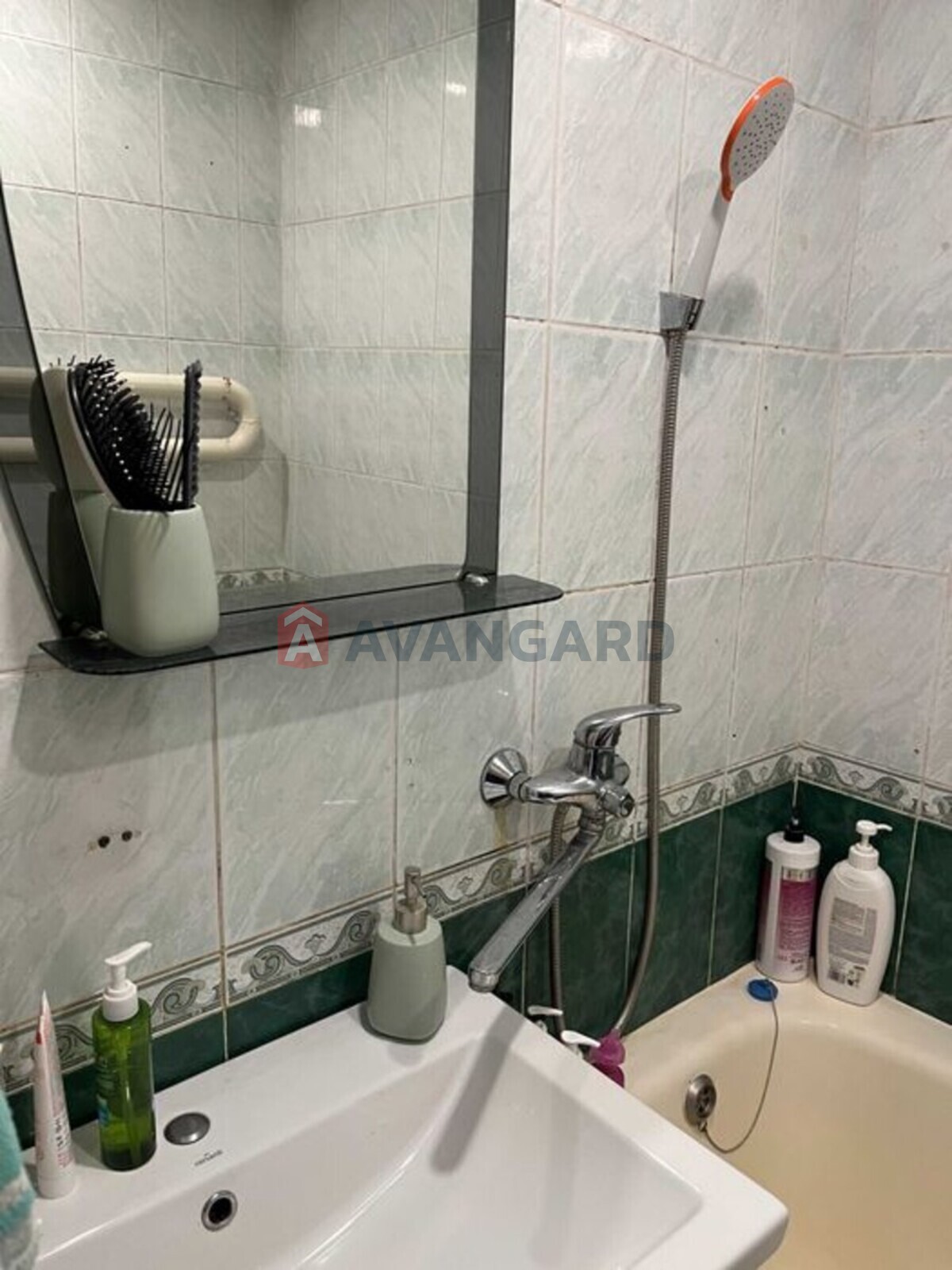 3 ����. ��������, 70/-/7 ��. �., 5/9 ���� ���� 7