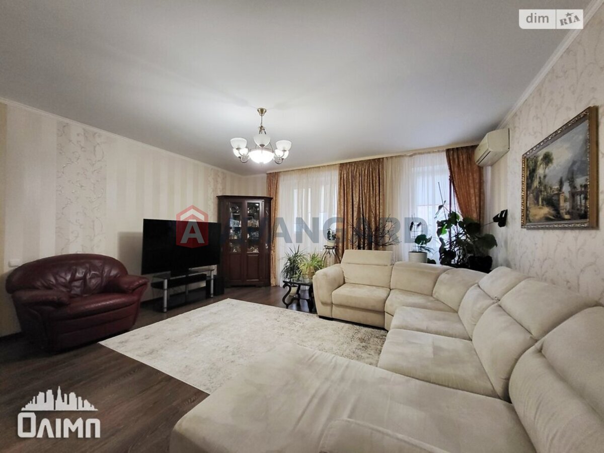 3 ��. ��������, 100/-/- ��. �., 7/9 ������ ���� 19