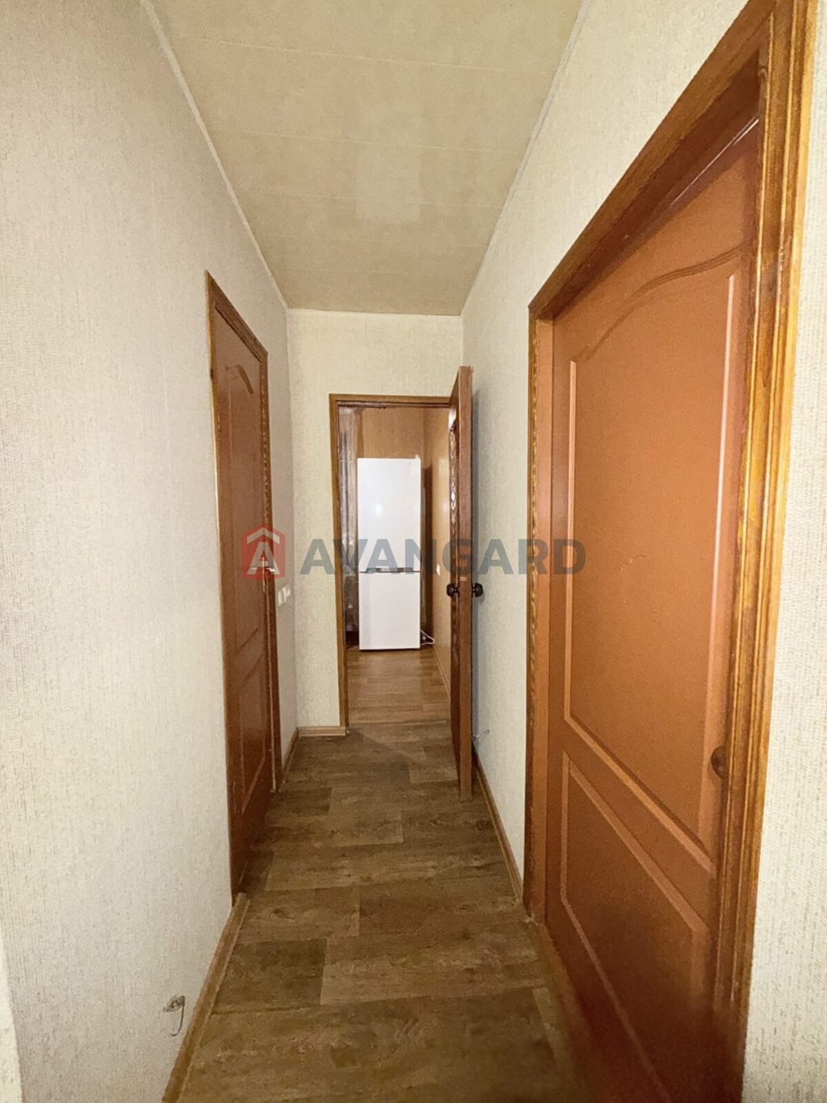 1 ��. ��������, 33/-/6 ��. �., 9/9 ������ ���� 8