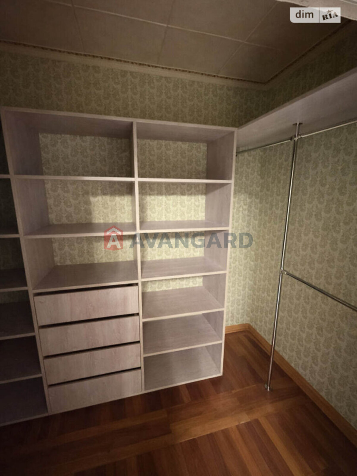 1 ��. ��������, 39/37/8 ��. �., 8/9 ������ ���� 6