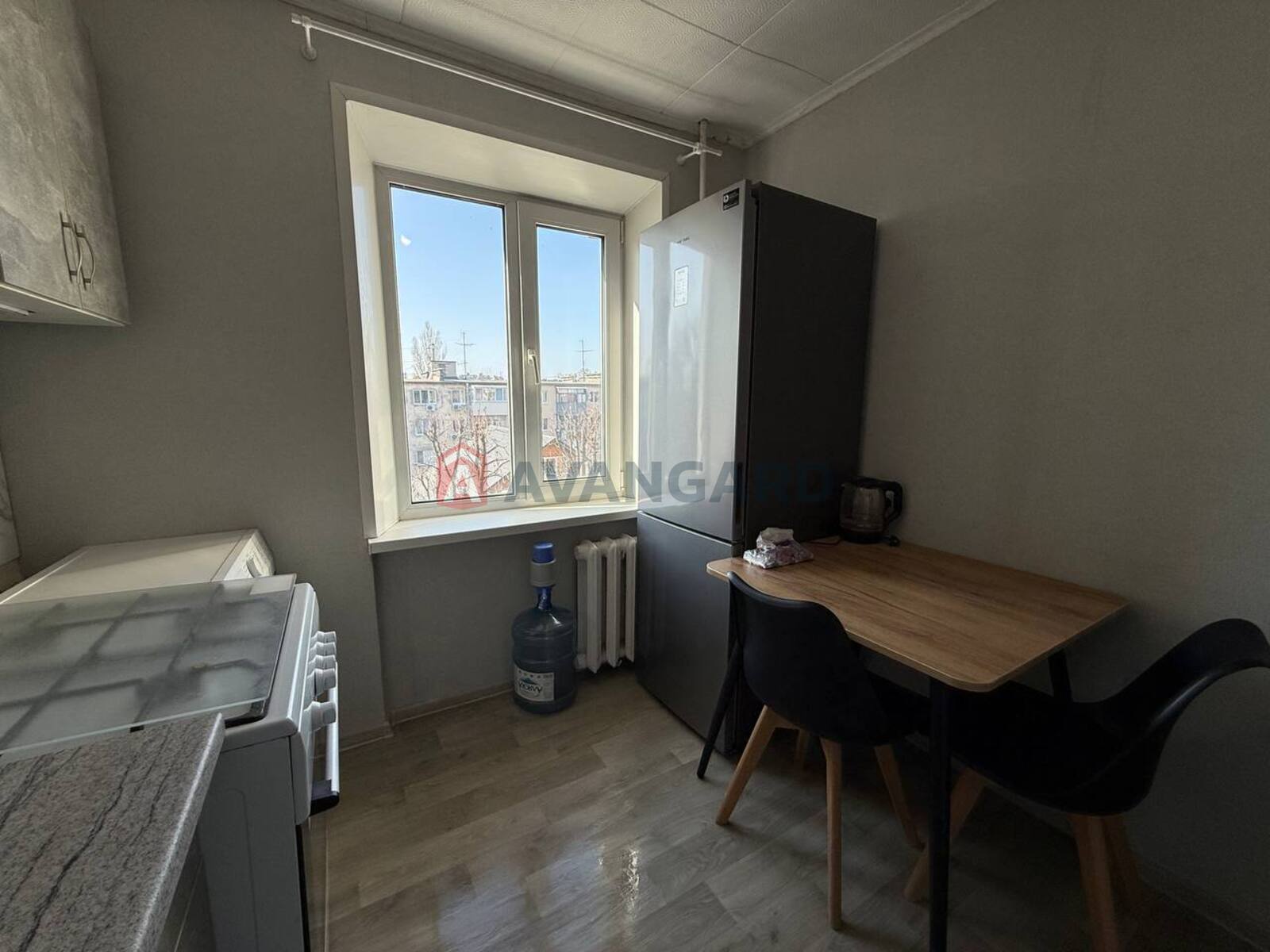 2 ��. ��������, 45,5/28/6 ��. �., 4/5 ������ ���� 18