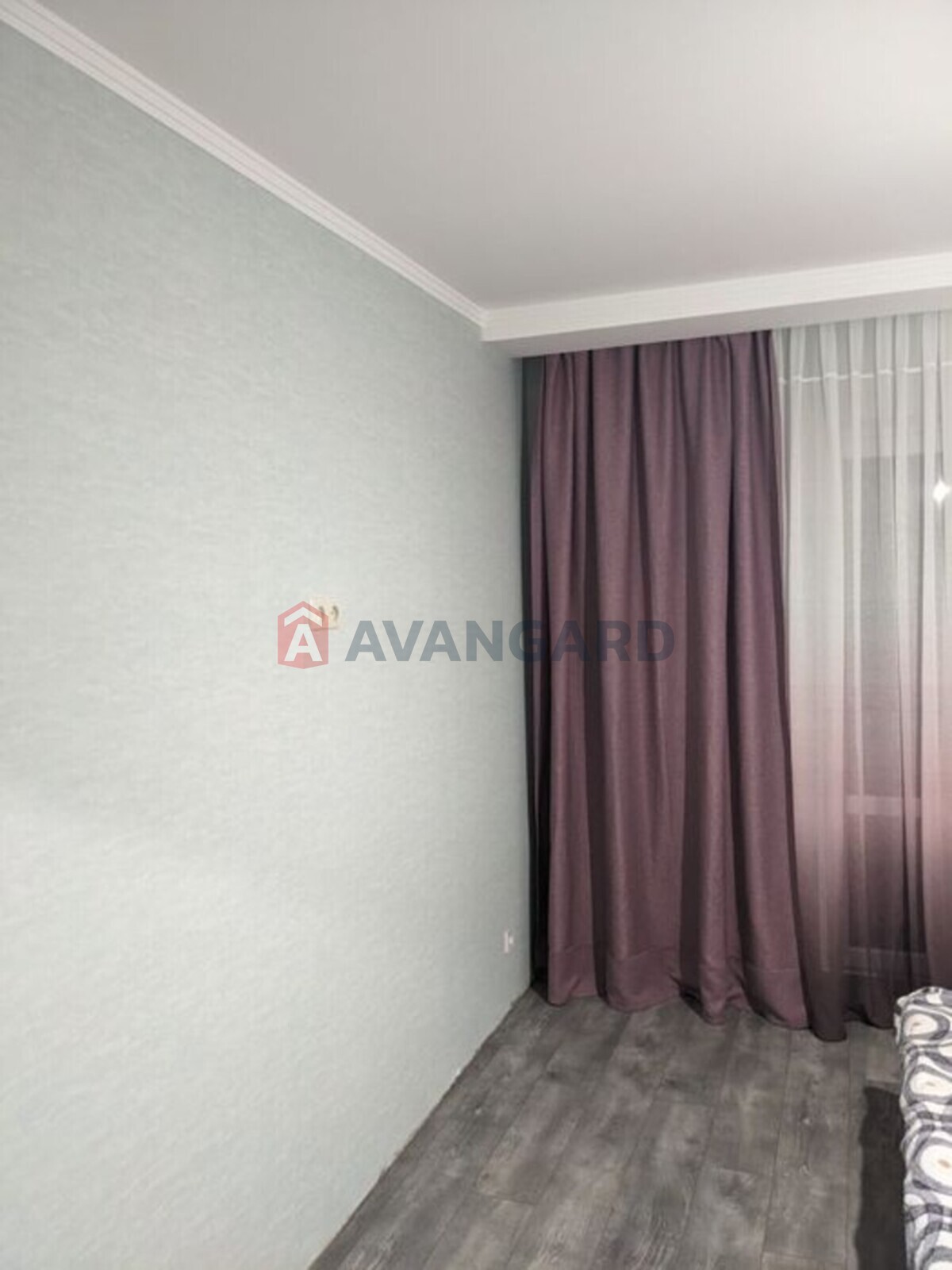 2 ��. ��������, 53/-/9 ��. �., 10/10 ������ ���� 8