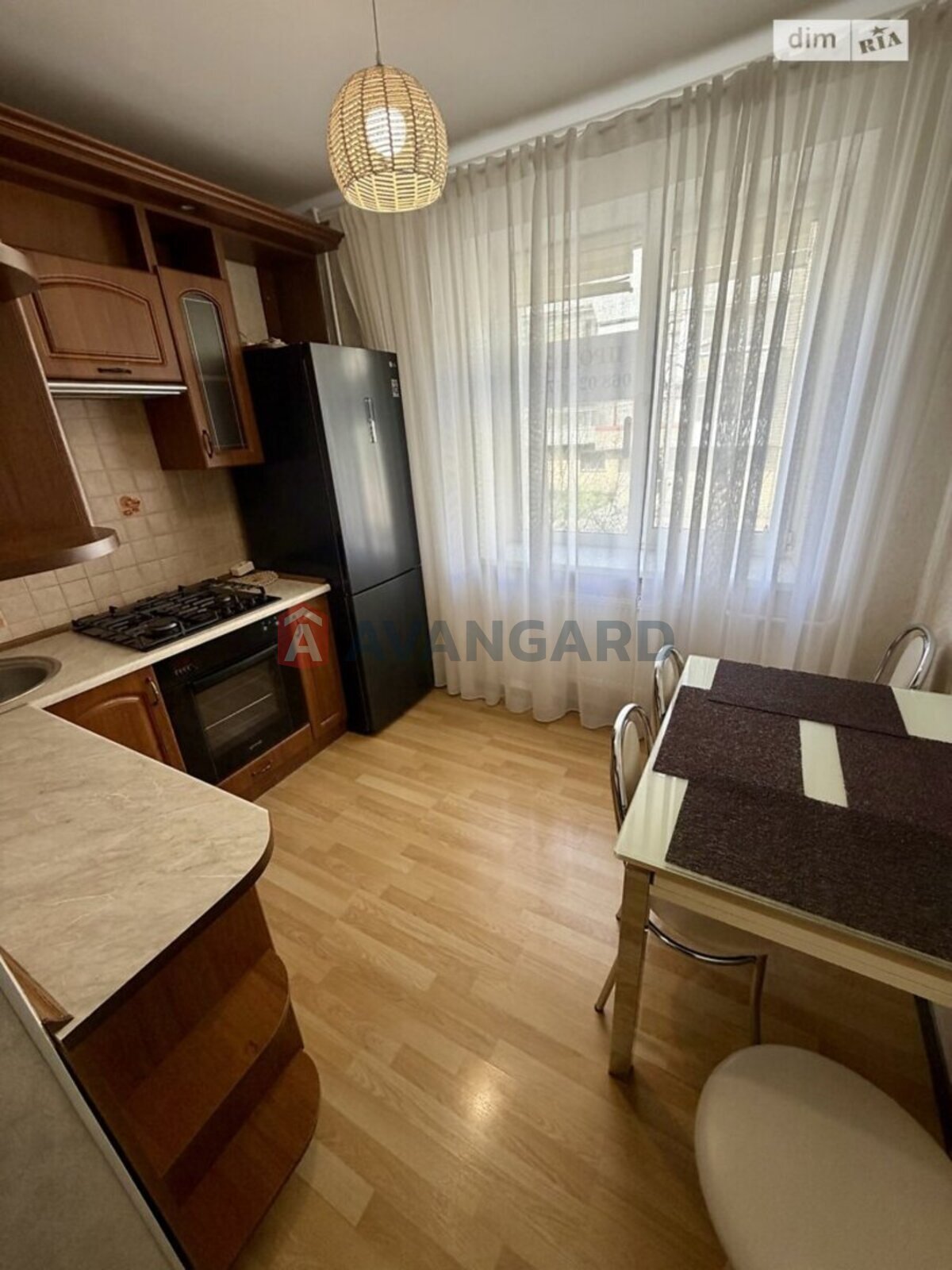 2 ��. ��������, 53/30/7 ��. �., 2/5 ������ ���� 1