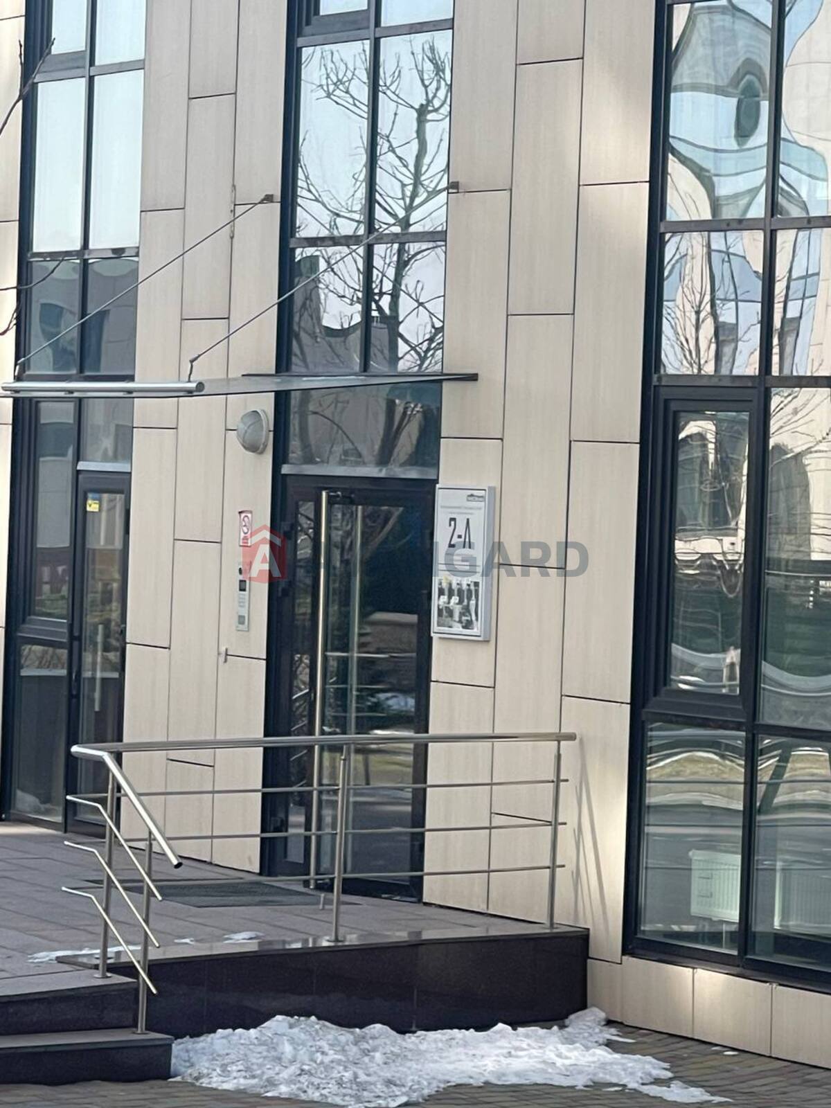 4 . , 120/-/53 . ., 18/24   24