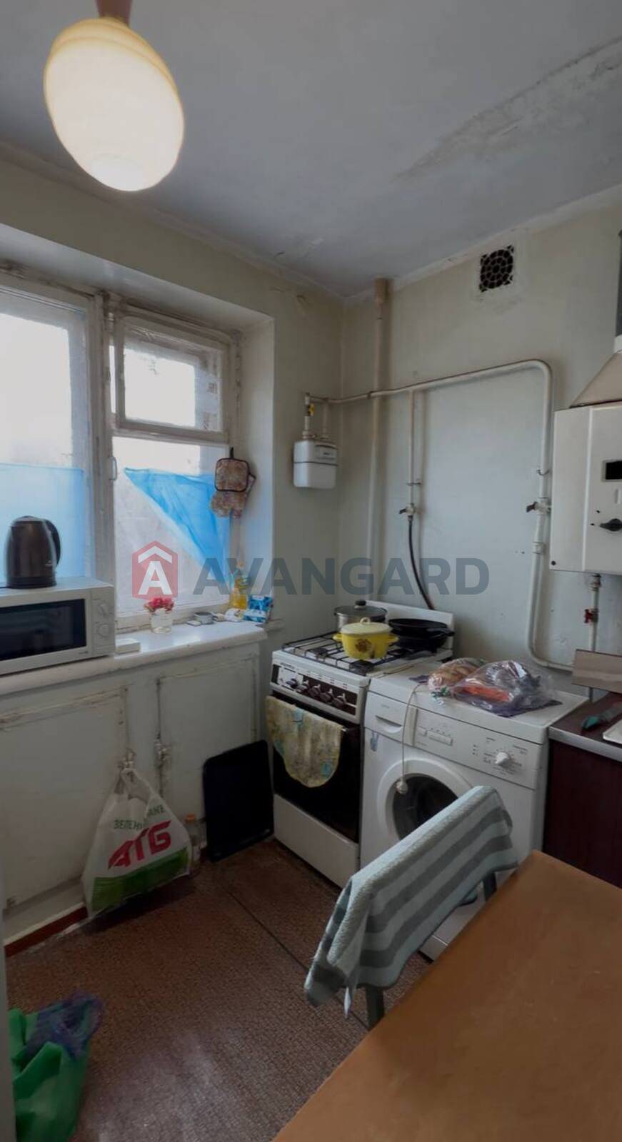 2 ����. ��������, 40/-/6 ��. �., 3/5 ���� ���� 2