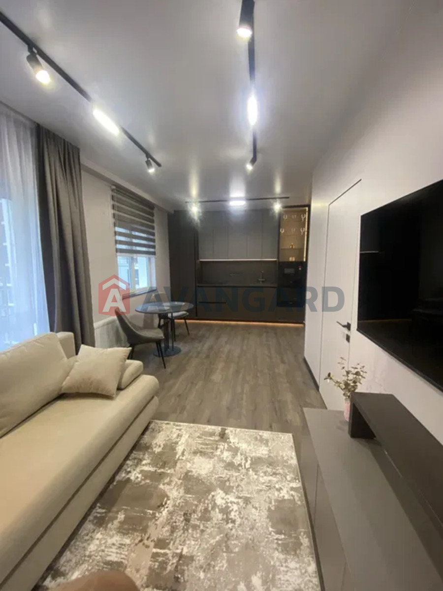 1 . , 41/-/20 . ., 10/21   4