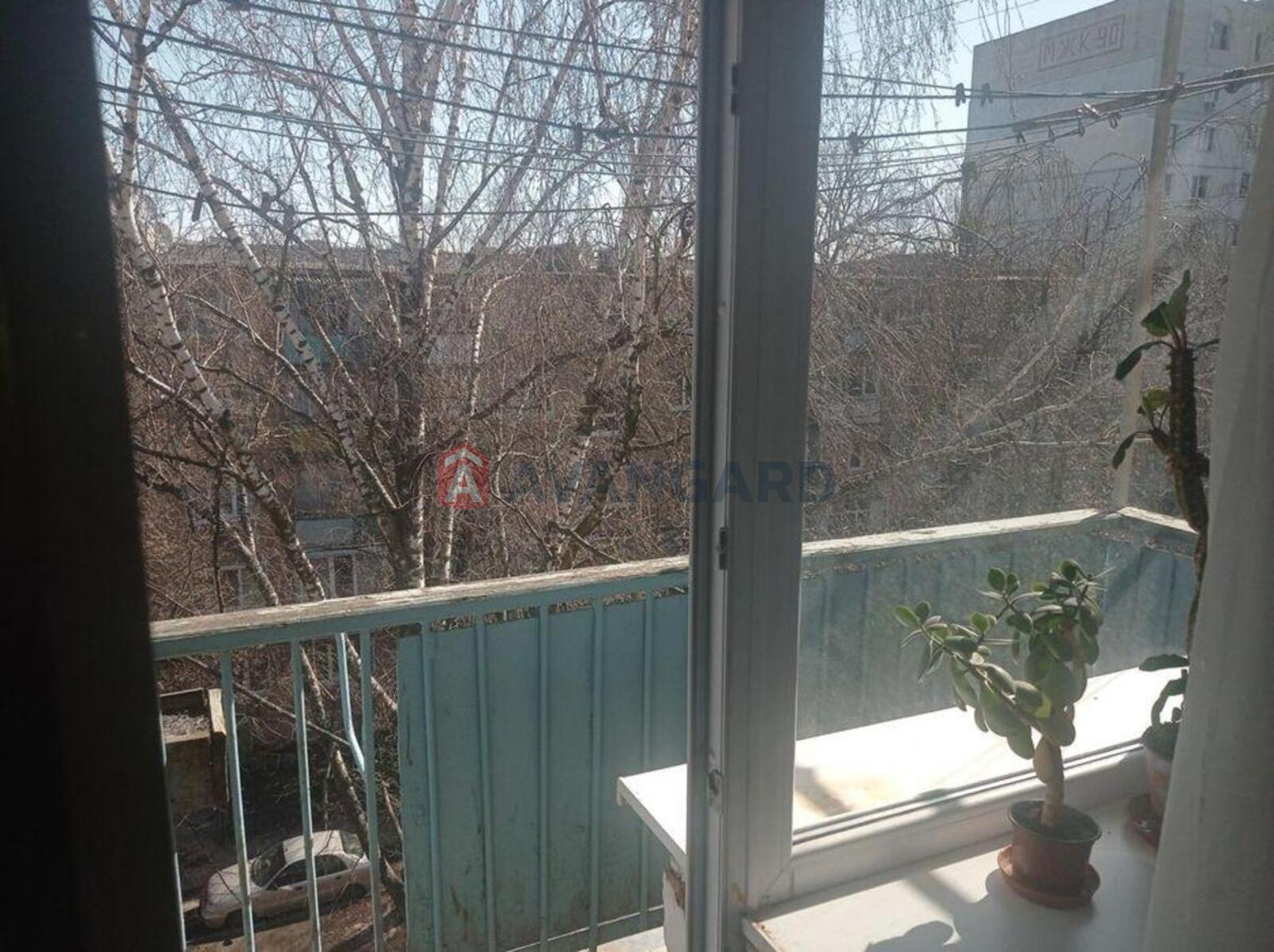 1 ��. ��������, 28/-/6 ��. �., 5/5 ������ ���� 6