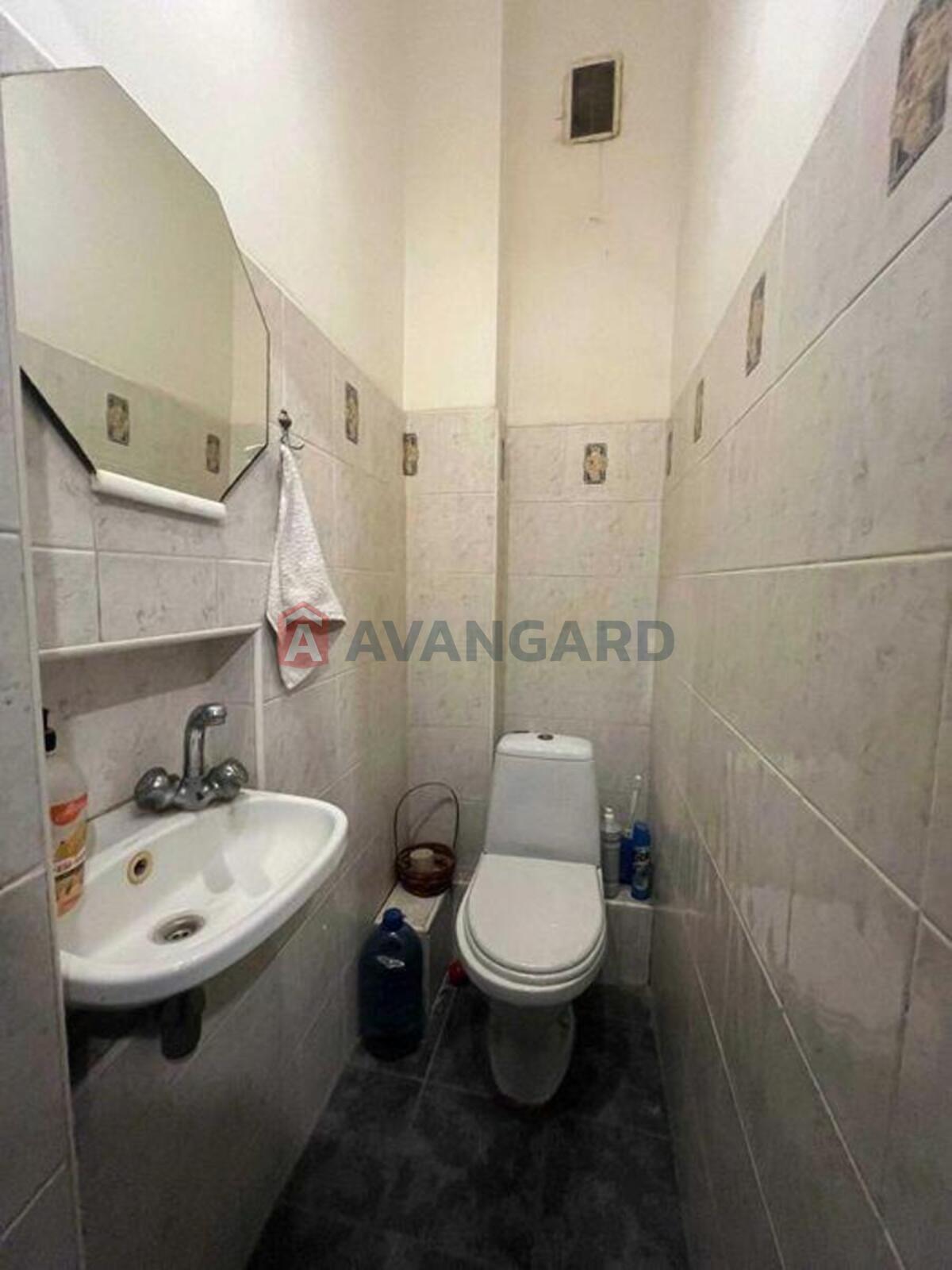 4 ��. ��������, 140/-/12 ��. �., 4/4 ������ ���� 17