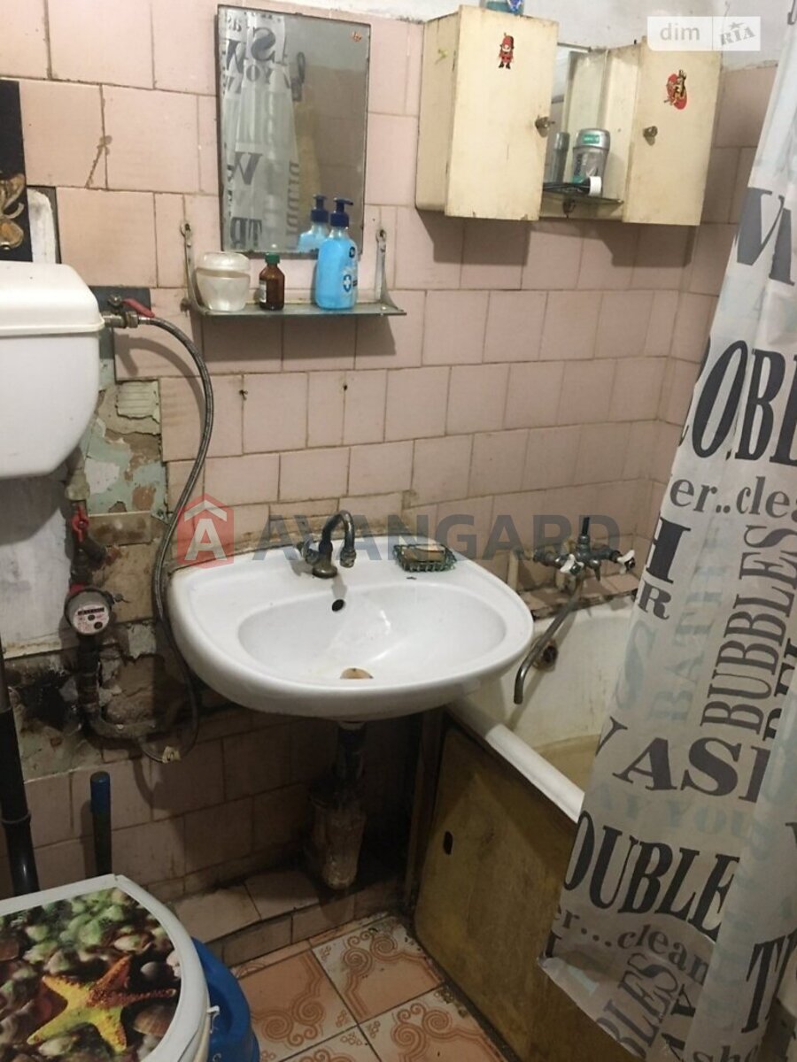 1 ��. ��������, 31/15/5 ��. �., 4/5 ������ ���� 8