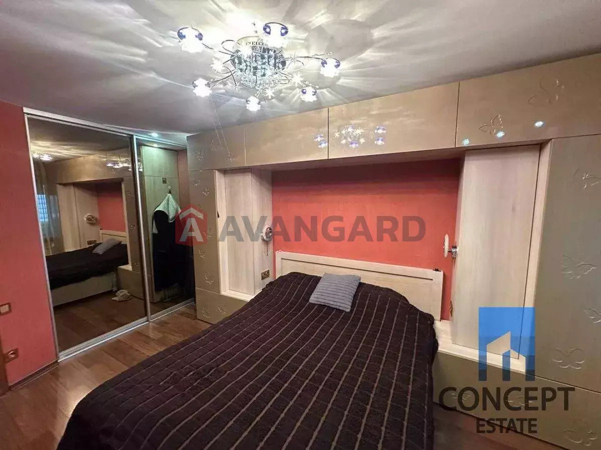 3 ����. ��������, 58/-/10 ��. �., 7/9 ���� ���� 18