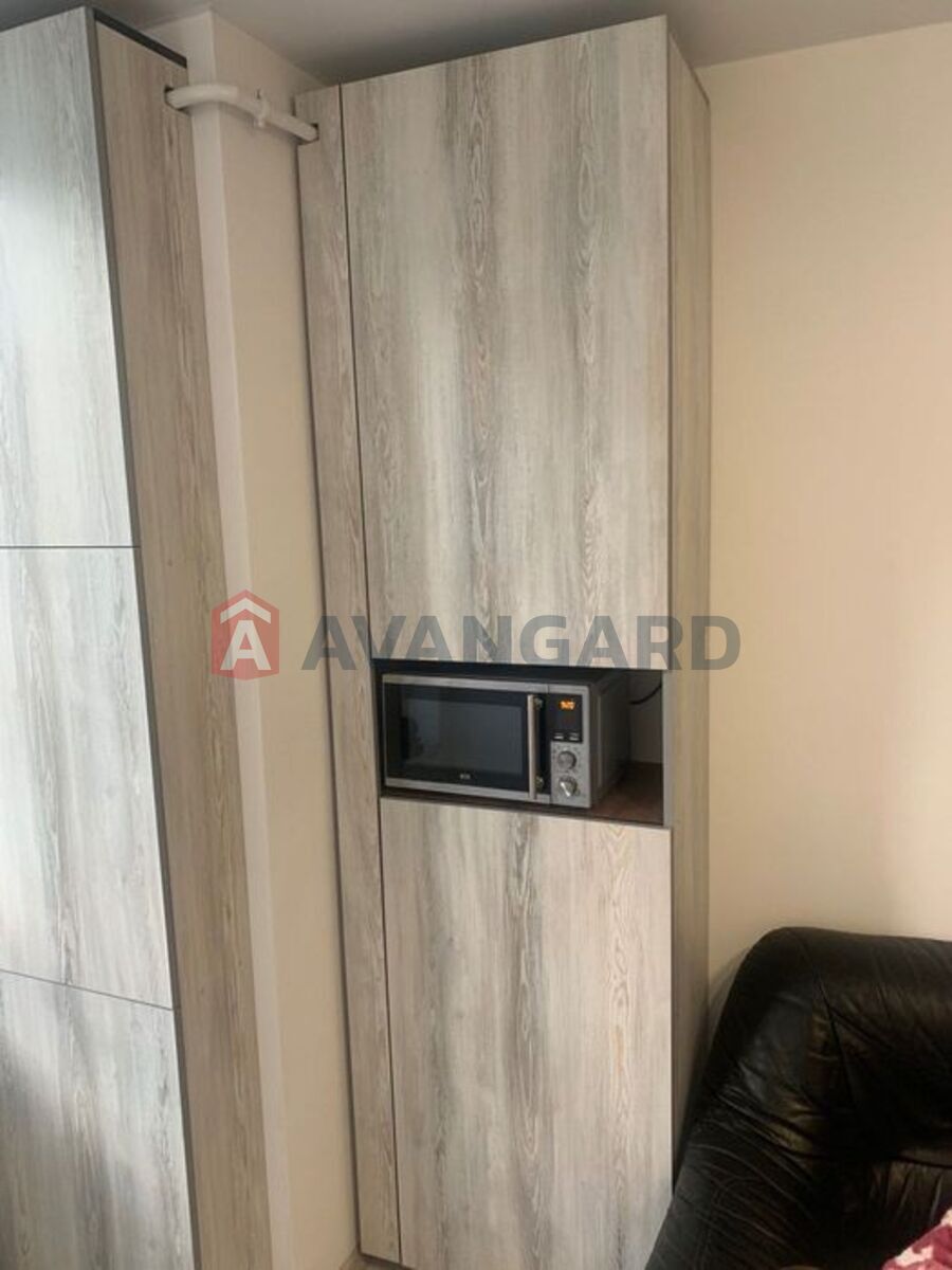 1 ��. ��������, 43/-/14 ��. �., 3/9 ������ ���� 3