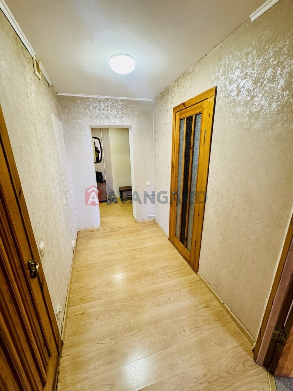 2 ����. ��������, 50/-/10 ��. �., 7/14 ���� ���� 10