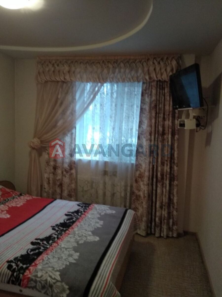 3 ��. ��������, 62/-/12 ��. �., 1/9 ������ ���� 5