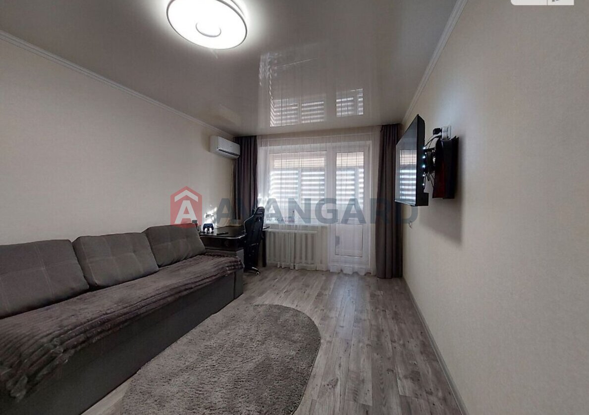 1 ��. ��������, 32/17/7 ��. �., 9/9 ������ ���� 7