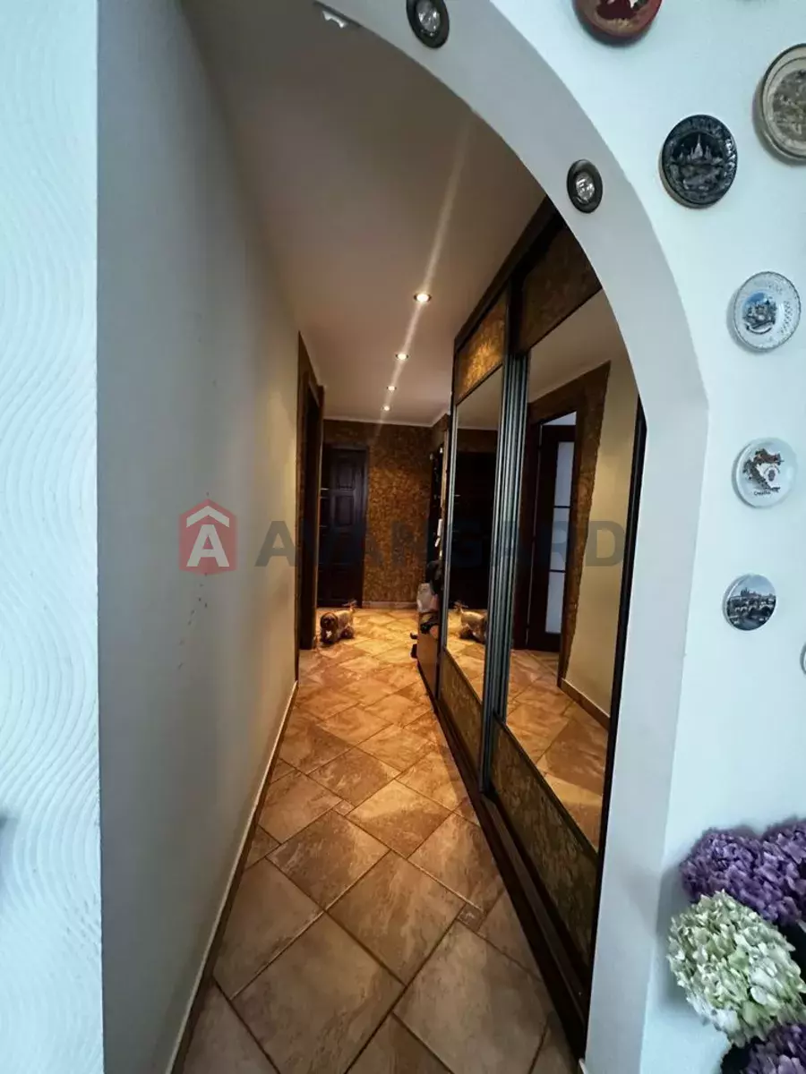 3 ����. ��������, 60/-/12 ��. �., 6/10 ���� ���� 5