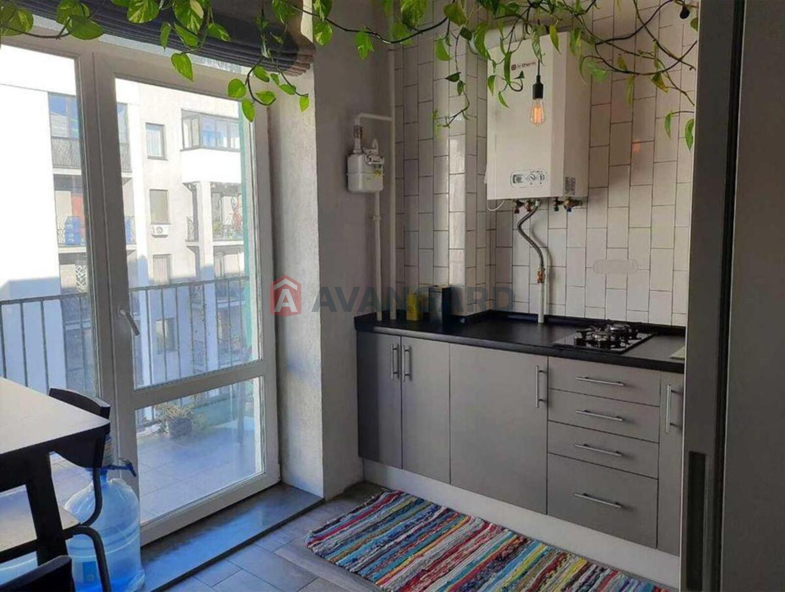 1 ��. ��������, 28/-/8 ��. �., 5/6 ������ ���� 3