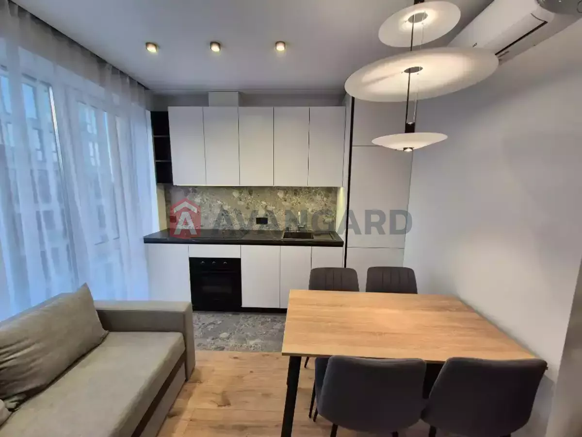 2 ��. ��������, 48/22/16 ��. �., 7/14 ������ ���� 10