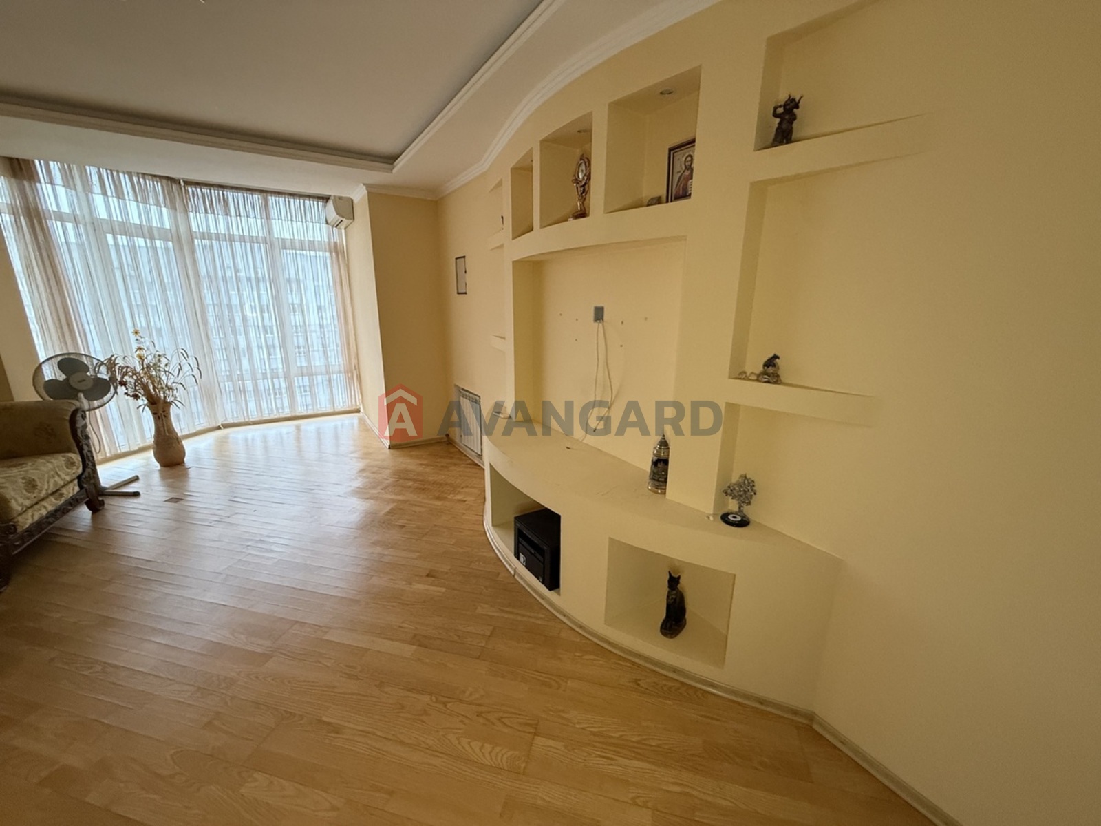 3 ��. ��������, 102/58/19 ��. �., 9/13 ������ ���� 2