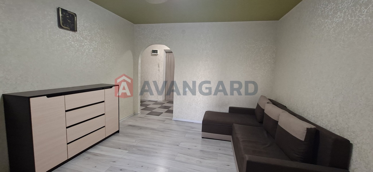 1 ��. ��������, 35,15/15.4/9.3 ��. �., 3/15 ������ ���� 12