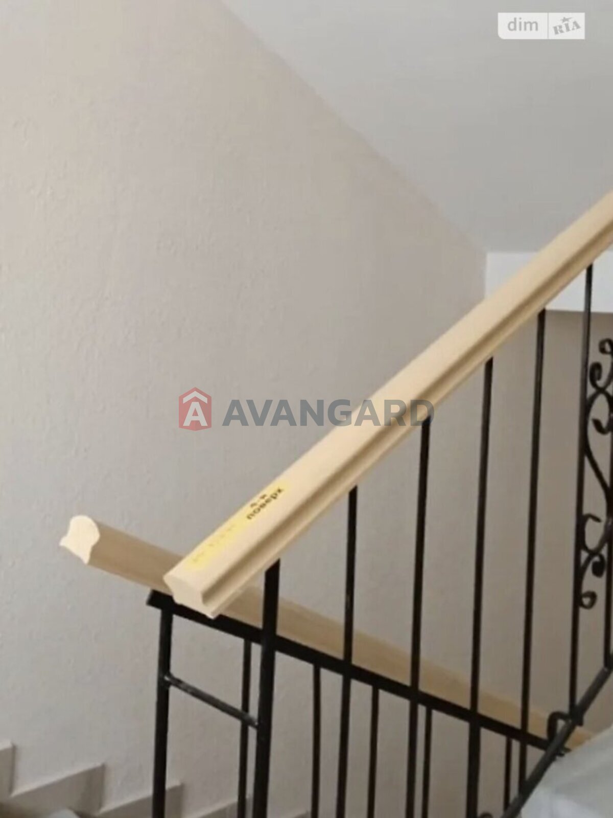 2 ��. ��������, 76/-/15 ��. �., 4/10 ������ ���� 6