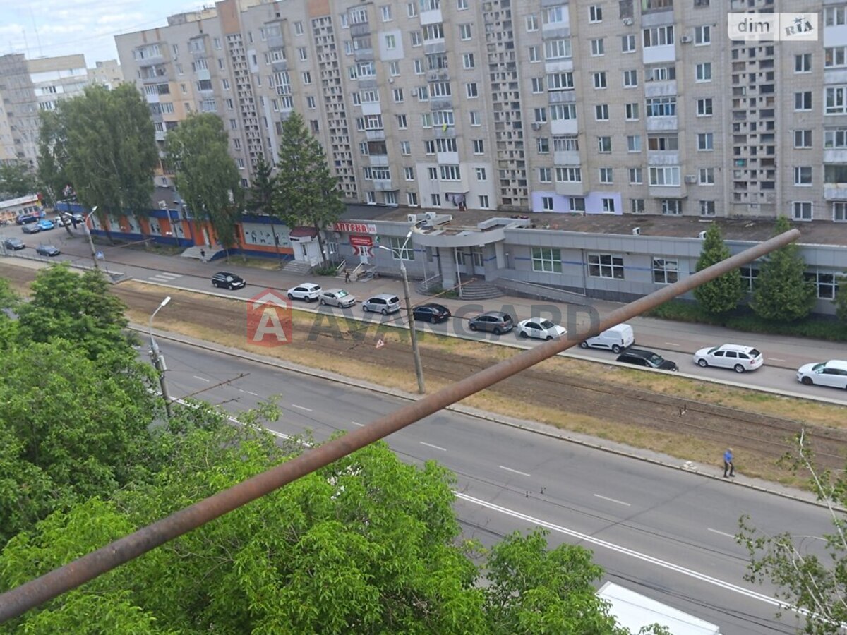 3 ����. ��������, 70/-/7.3 ��. �., 8/9 ���� ���� 14