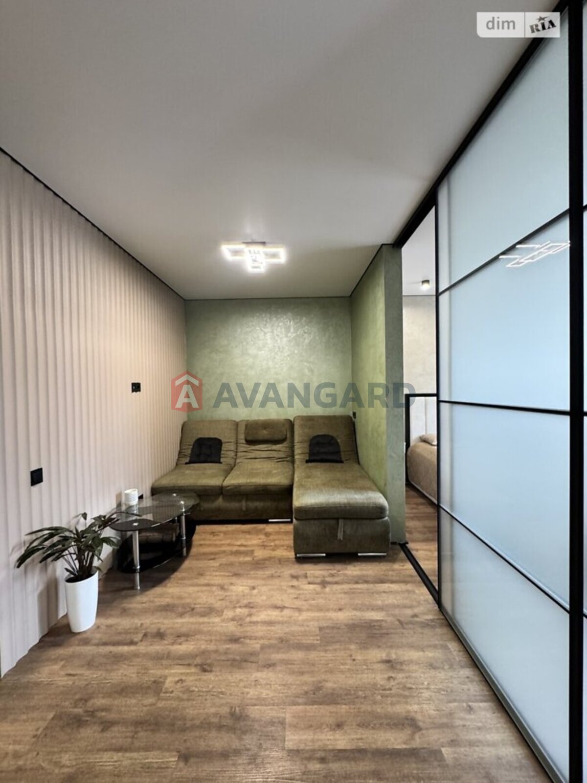 1 ��. ��������, 48/16/16 ��. �., 2/10 ������ ���� 8