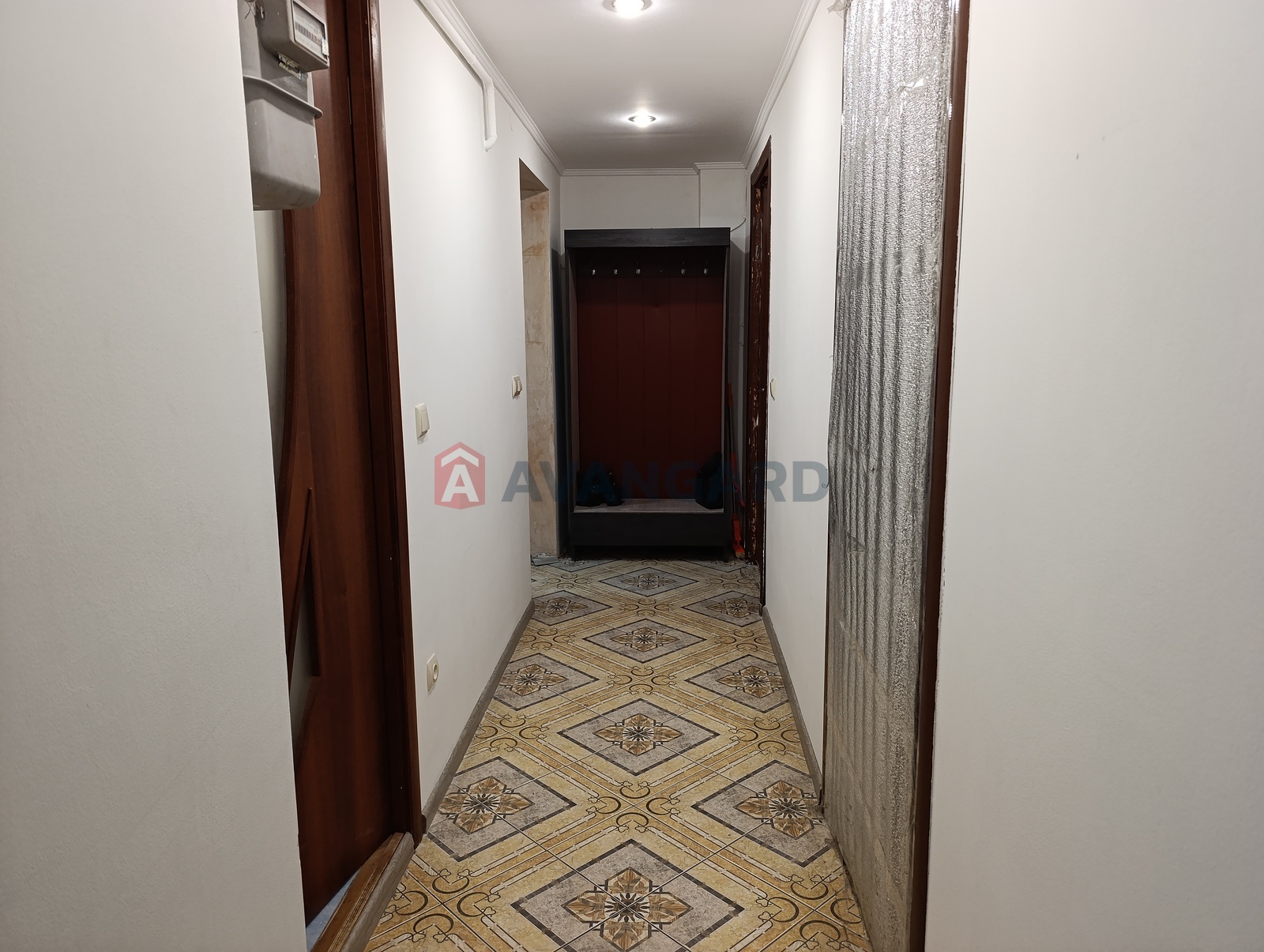 1 ��. ��������, 46,3/24,3/10,5 ��. �., 5/5 ������ ���� 3