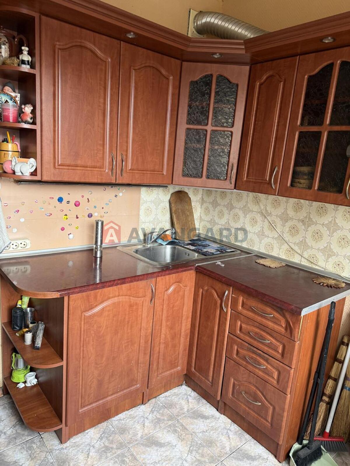 2 ��. ��������, 56/40/8 ��. �., 4/12 ������ ���� 1