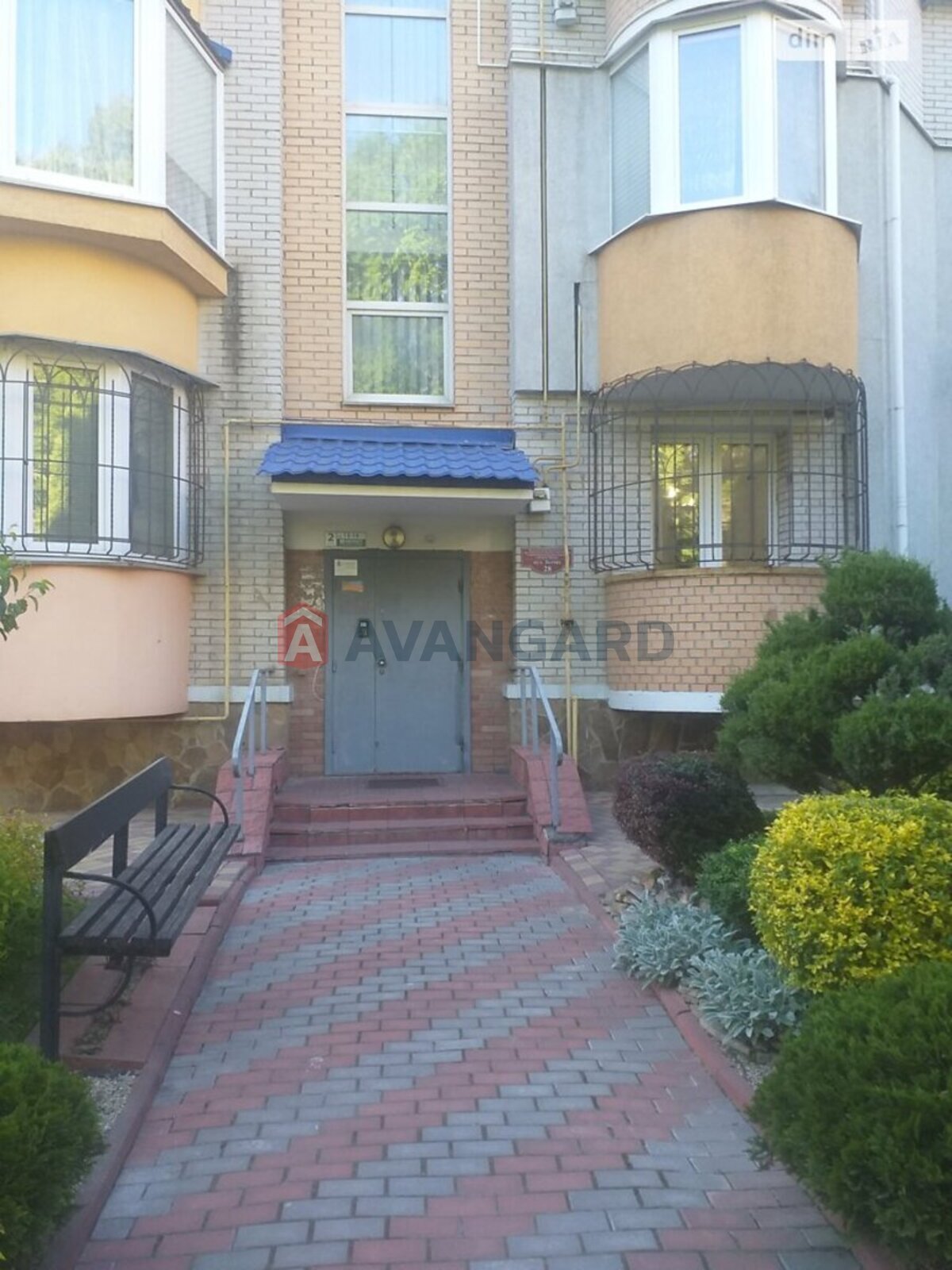 4 ����. ��������, 156/107/15 ��. �., 3/4 ���� ���� 2