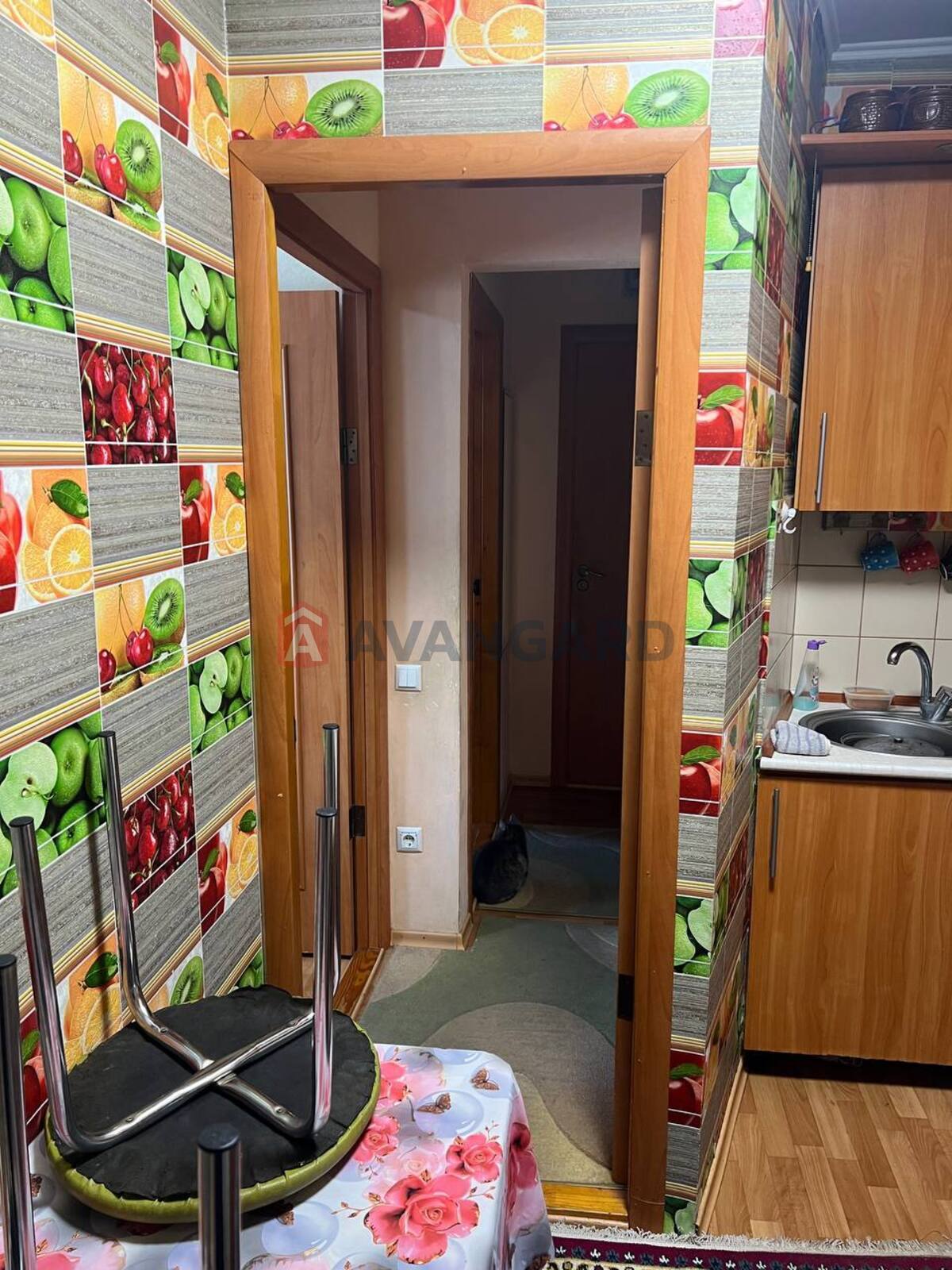 2 ��. ��������, 34.2/22.8/5.1 ��. �., 6/9 ������ ���� 6