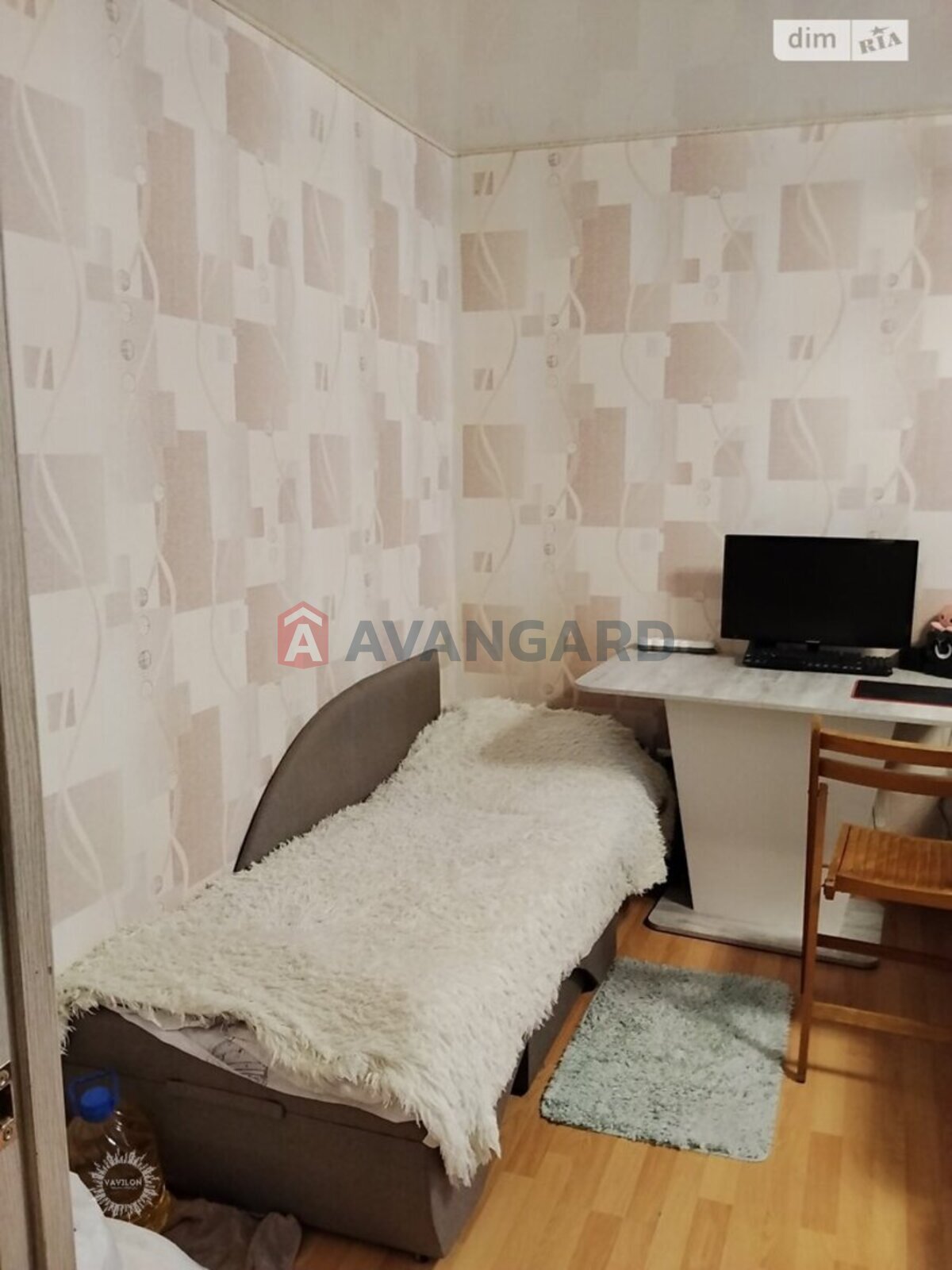 2 ��. ��������, 41/24/4 ��. �., -/5 ������ ���� 4