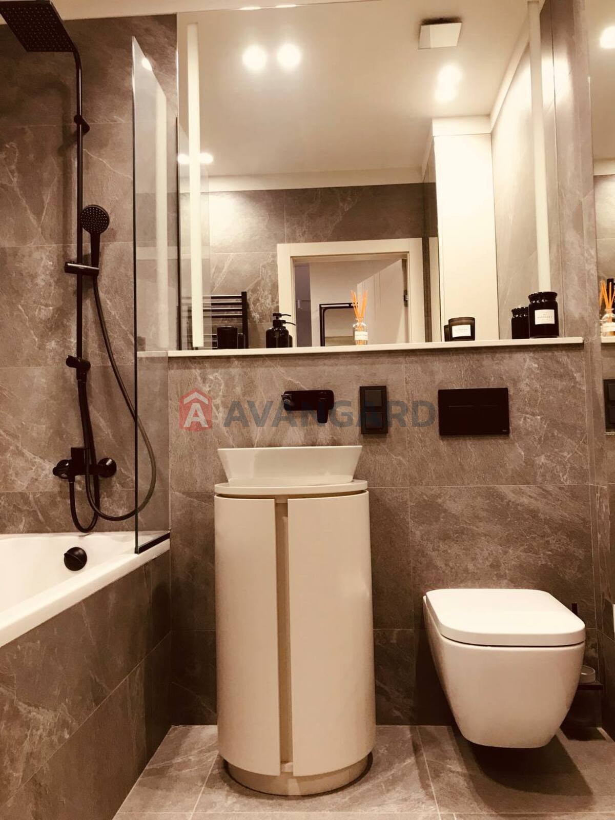 1 ��. ��������, 48/20/14 ��. �., 5/13 ������ ���� 8