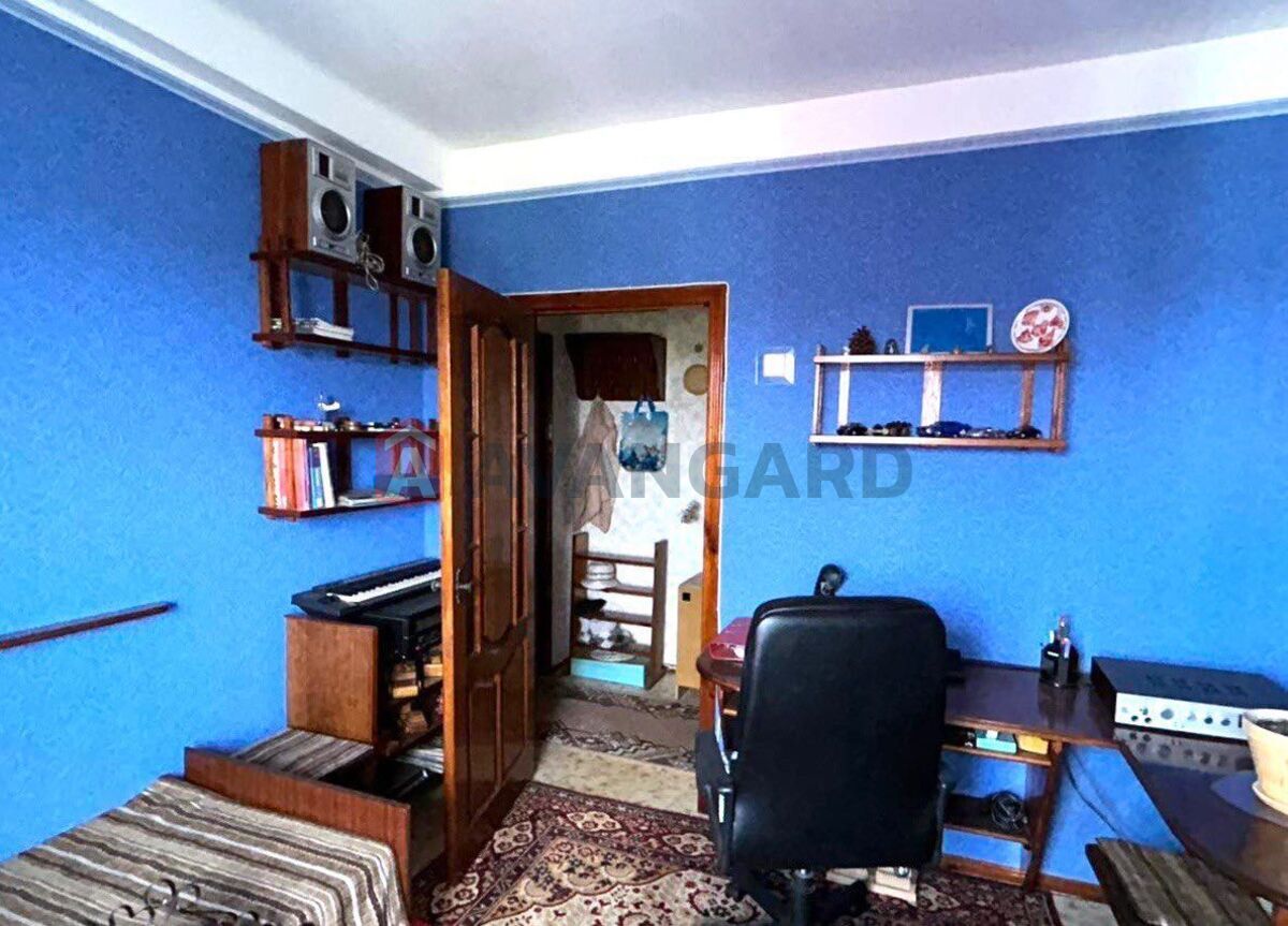 3 ��. ��������, 68/-/9 ��. �., 9/9 ������ ���� 6