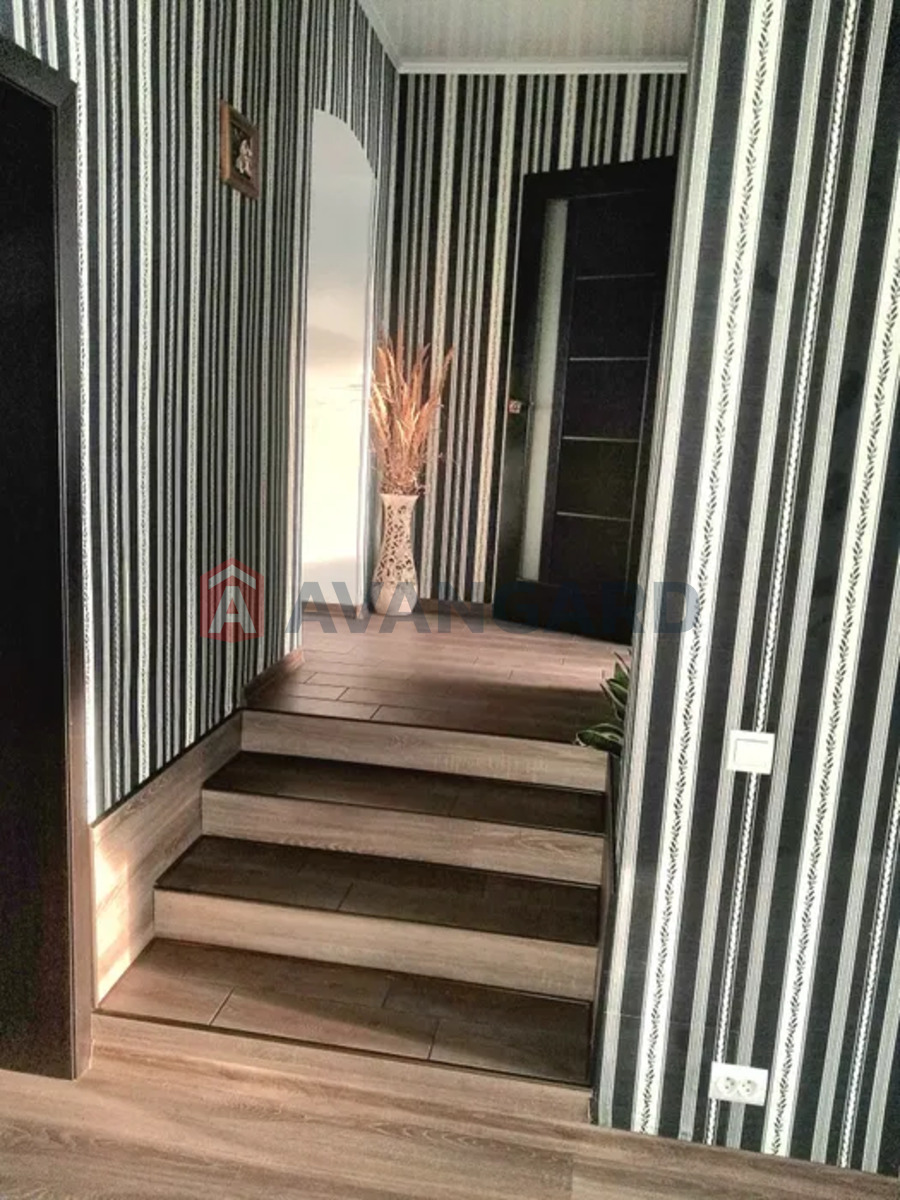 2 ��. ��������, 61/-/7 ��. �., 1/2 ������ ���� 4