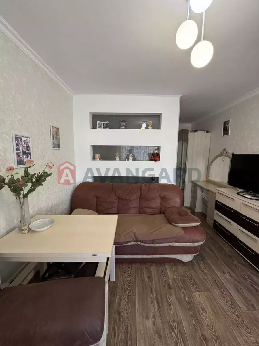 1 ��. ��������, 30/-/6 ��. �., 9/9 ������ ���� 4