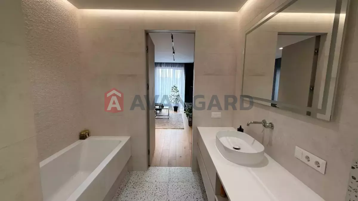 3 ����. ��������, 90/38/30 ��. �., 6/10 ���� ���� 12