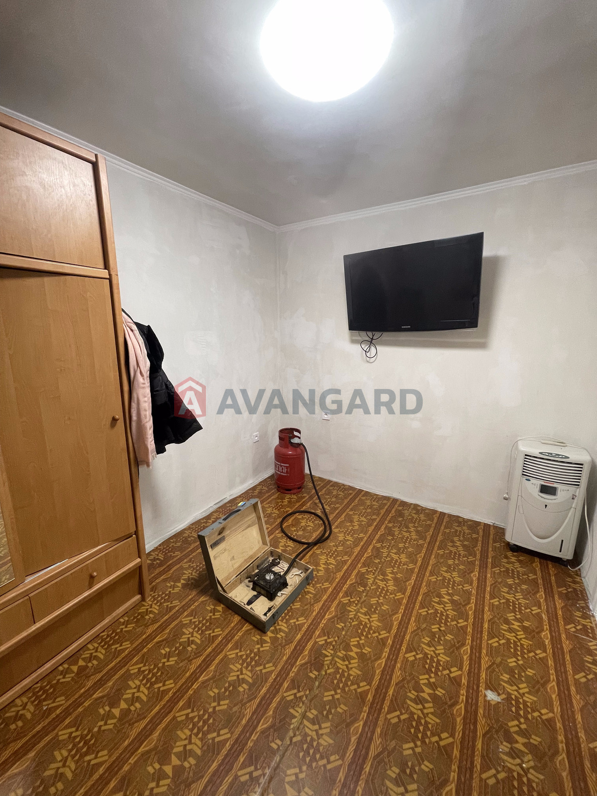 4 ��. ��������, 84/-/7 ��. �., 1/9 ������ ���� 21